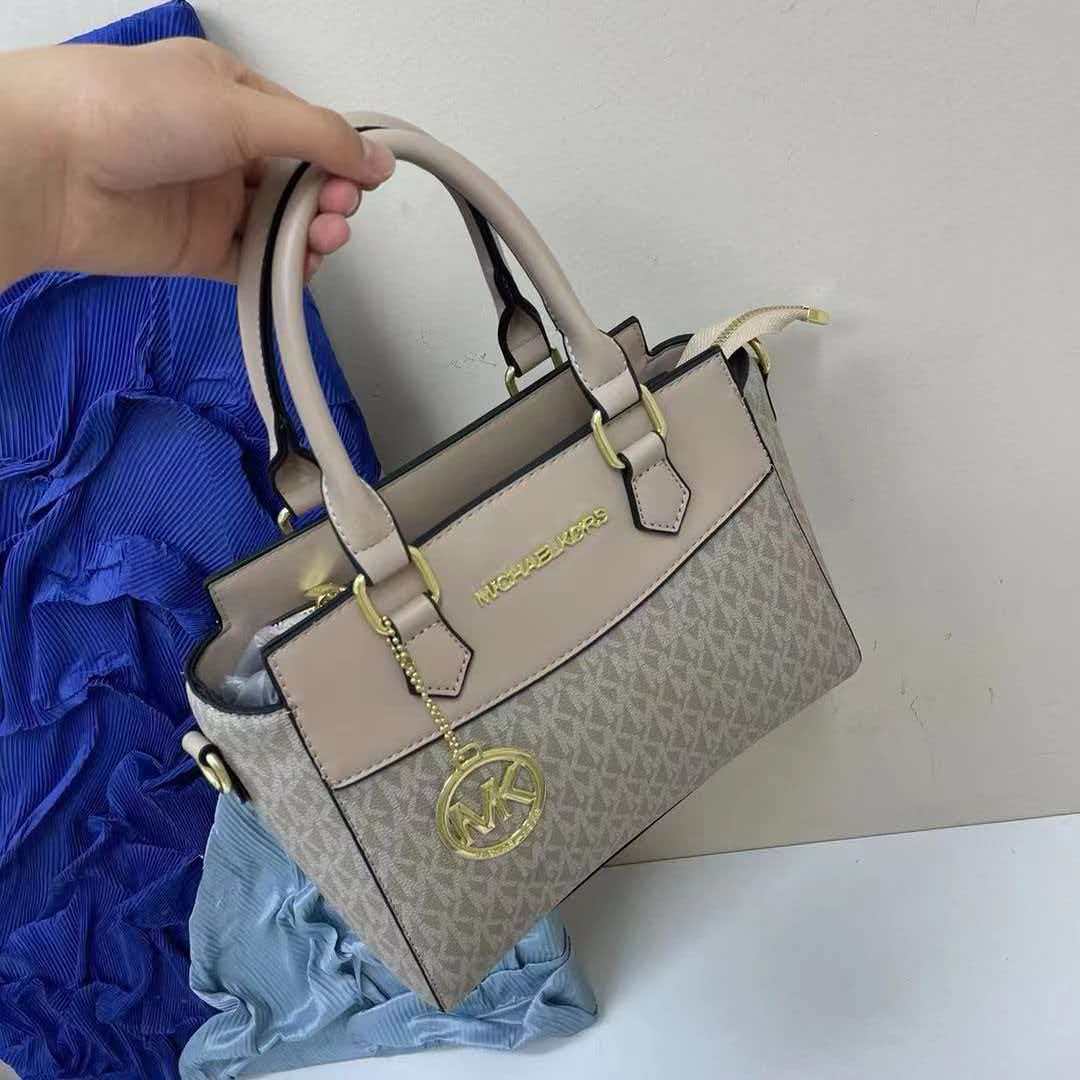 Michael Kors Kadın Lüks Hafif, - Luxury Bags Michael Kors incelemesi ve fiyatı