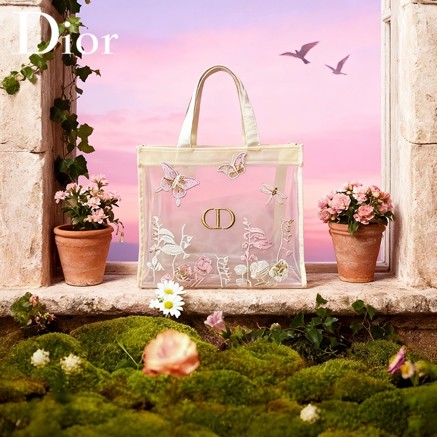 Christian Dior Dior'un Çantası - Luxury Bags For Travel incelemesi ve fiyatı