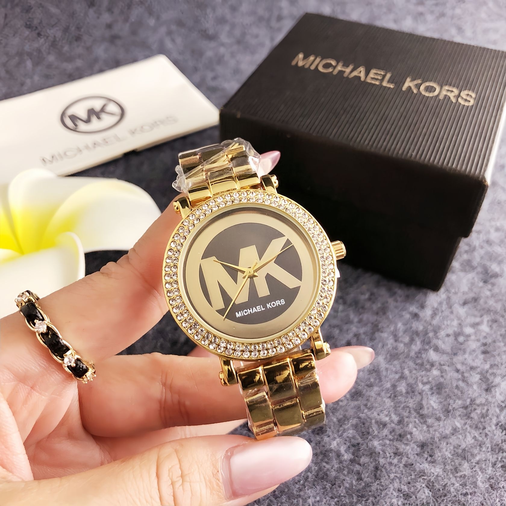 2026 Yepyeni Michael Kors Kadı - Luxury Bags Michael Kors incelemesi ve fiyatı