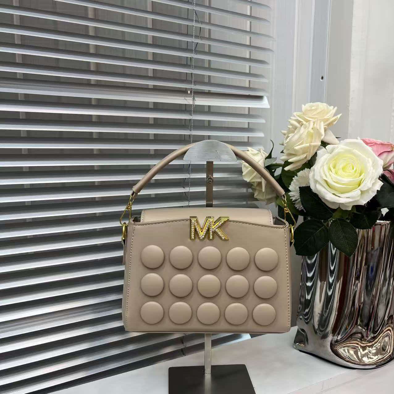 Michael Kors kadın lüks hafif  - Luxury Bags Michael Kors incelemesi ve fiyatı