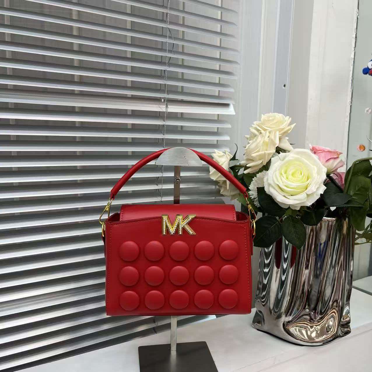 Michael Kors kadın lüks hafif  - Luxury Bags Michael Kors incelemesi ve fiyatı