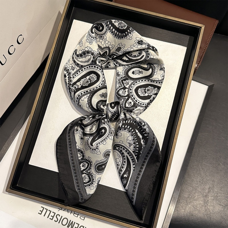 Lüks saten kare eşarp Paisley  - Luxury Bags Casual incelemesi ve fiyatı