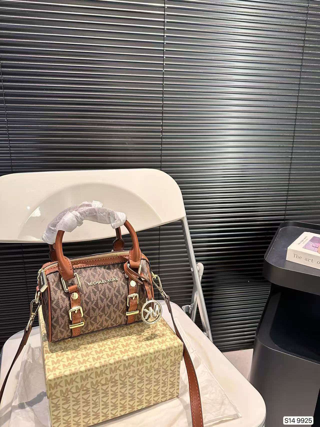 2026 Yepyeni Michael Kors MK K - Luxury Bags Michael Kors incelemesi ve fiyatı