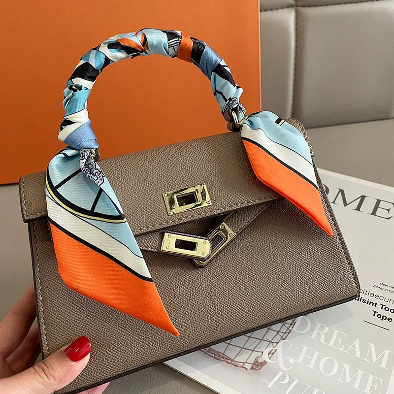 Lüks Marka Baskılı Çanta Askıs - Luxury Bags For Women Brands incelemesi ve fiyatı
