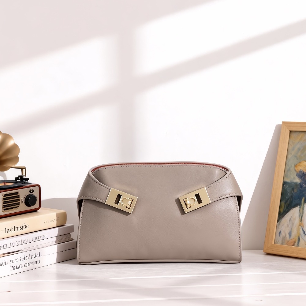 Niş Hafif Lüks Üst Düzey Kadın - Luxury Bags No Logo incelemesi ve fiyatı
