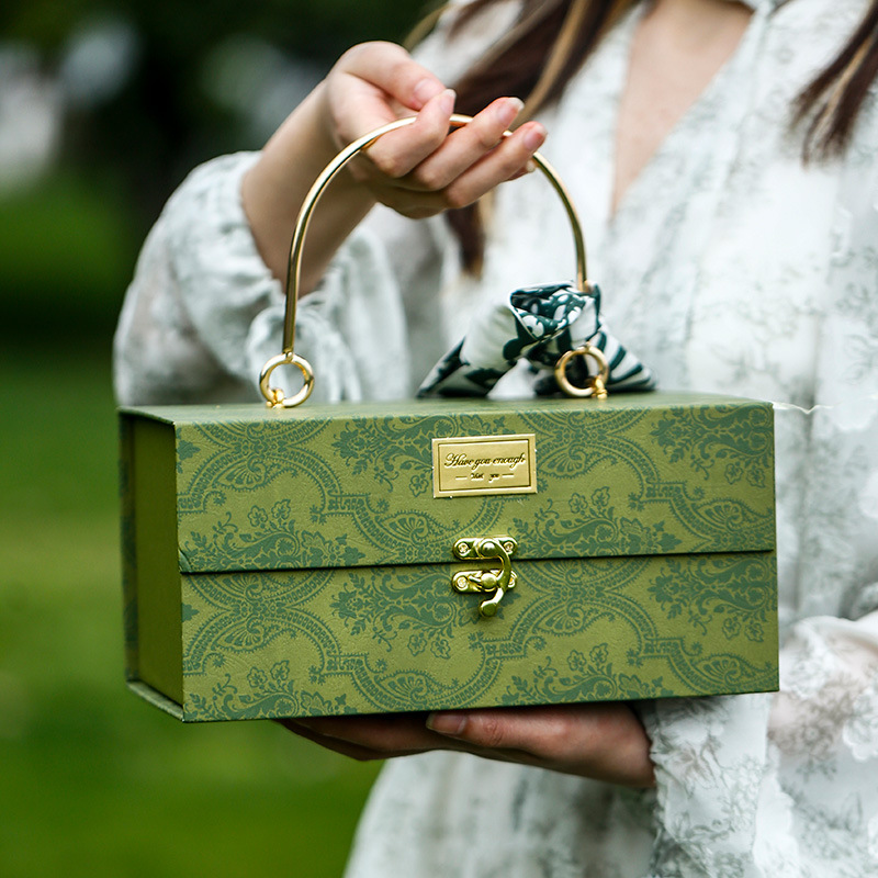 Kalın Çok Renkli Metal El Yapı - Luxury Bags For School incelemesi ve fiyatı